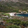 4 / 08 / 2020, Calvi, plage de L’Alga : l’évidence des beautés un temps confisquées 10/02/2012 : https://www.ulevante.fr/occupation-illegale-du-vallon-de-lalga-calvi-le-«-paillotier-»-m-maraninchi-condamne/ 11/05/2018 : https://www.ulevante.fr/calvi-a-revellata-paillote-mar-a-beach-plage-de-lalga/ 18/06/2018 : https://www.ulevante.fr/plage-de-lalga-mare-beach-a-calvi-le-festival-dillegalites-continue/ 16/01/2019 : https://www.ulevante.fr/deux-demolitions-de-constructions-illegales-en-haute-corse/